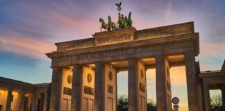 Obwohl der legale deutsche Glücksspielmarkt wächst, gibt es Kritik an der GGL