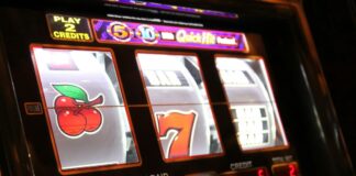 In England und Wales zahlreiche lizenzierte Glücksspielbetriebe über Monate hinweg unbeaufsichtigt