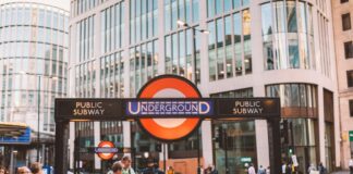 Forderung Glücksspielwerbung im Londoner U-Bahn-Netz zu verbieten