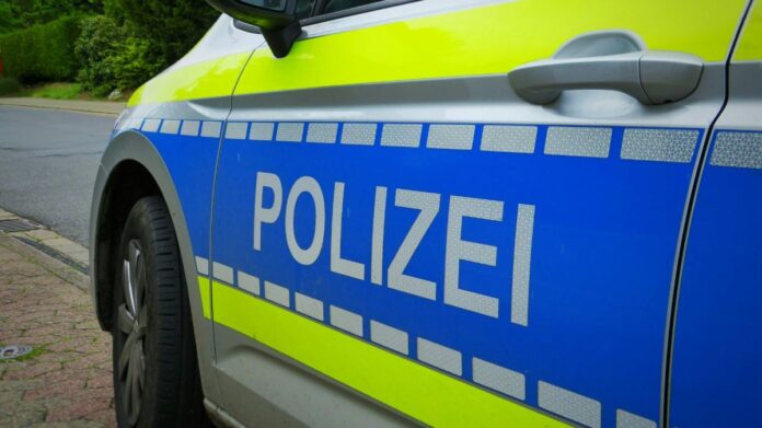 polizei einsatz in luebeck 200 Beamte durchsuchen Spielstätten, Bars und Wohnungen
