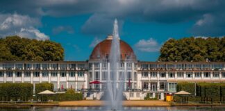 Fake-Werbung mit Casino Baden-Baden lockt Nutzer in Kostenfallen Betrüger nutzen den Namen des Casino Baden-Baden für Fake-Werbung