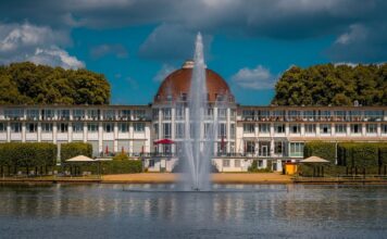 Fake-Werbung mit Casino Baden-Baden lockt Nutzer in Kostenfallen Betrüger nutzen den Namen des Casino Baden-Baden für Fake-Werbung
