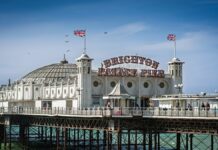 Tony Bloom: Unternehmer, Pokerprofi, Wettstratege & Fußballinvestor Ein Überblick über Tony Blooms Weg vom Pokerprofi zum Unternehmer