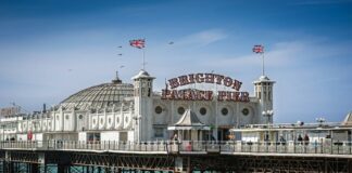 Tony Bloom: Unternehmer, Pokerprofi, Wettstratege & Fußballinvestor Ein Überblick über Tony Blooms Weg vom Pokerprofi zum Unternehmer