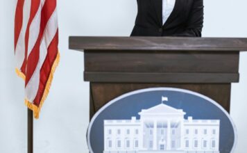 Melania Trump: verstummtes Mikrofon sorgt für riesige Wettverluste