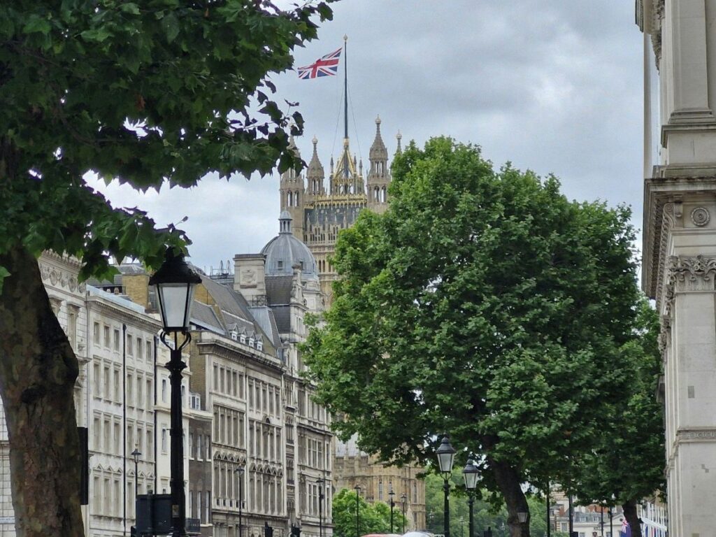 Die britische Regierung erwägt eine Erhöhung der Gebühren für Glücksspiel-Lizenzen