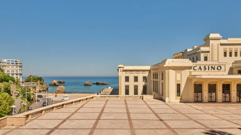 Le Casino Barrière de Biarritz mise sur la diversification pour séduire toutes les générations