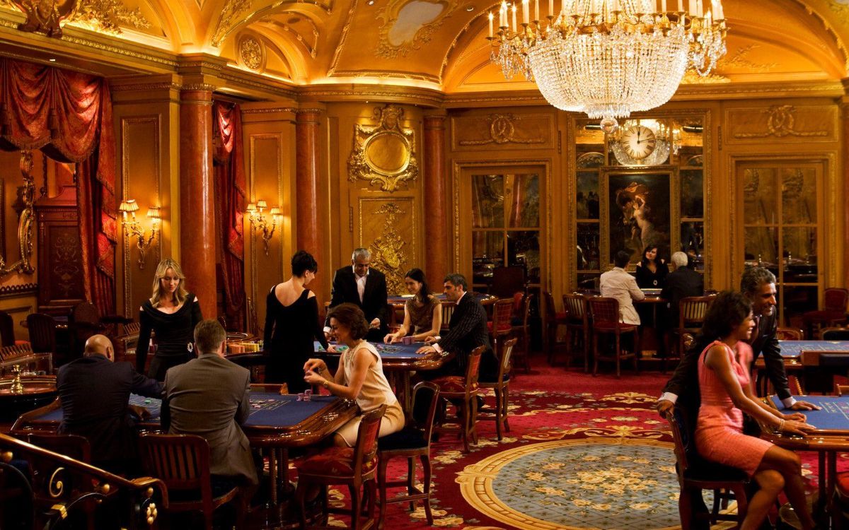 salle de jeux d'un club parisien