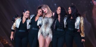 최근 약혼을 발표한 테일러 스위프트