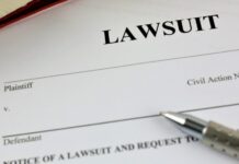 일론 머스크, 유권자들 상대로 $100만 달러 복권 참여 유도한 혐의로 소송 소송