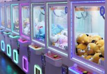 전국 확산 중인 인형 뽑기…정부 단속 검토 움직임 인형 뽑기 매장에서 인형들이 기계안에 있다.