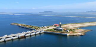 새만금 카지노 논의 재점화에 지역 갈등 격화…전북 vs 강원 정면 충돌 전북 부안에 위치한 새만금 방조제