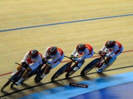 경륜경정총괄본부, 아시아 최초 IBIA 인증받아 스포츠 베팅 신뢰도 새 기준 세우다 경륜 대회에서 경쟁을 벌이고 있는 4명의 선수들