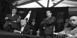 마두로 체포 직전 ‘올인 베팅’ 포착…미 극비 작전 정보 유출 의혹 확산 마두로 체포 상황을 지켜보는 트럼프 미국 대통령