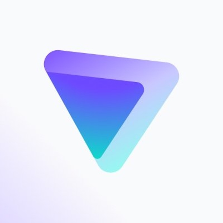 보라색과 파란색 그라데이션 삼각형 형태의 Proton VPN 로고