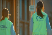 GKL, 12월 카지노 매출 감소…연간 실적은 성장세 유지 그랜드코리아레저 조끼를 걸친 노동자들