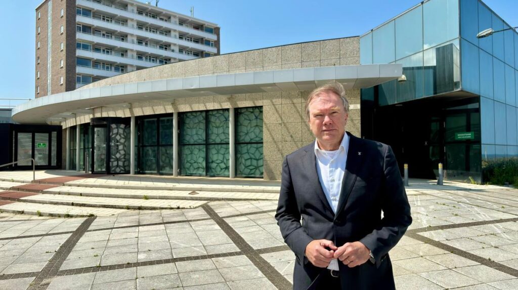 Gemeente Zandvoort koopt voormalig Holland Casino pand voor herontwikkeling Badhuisplein