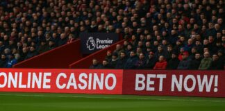 gokreclame bij een Premier Leauge wedstrijd