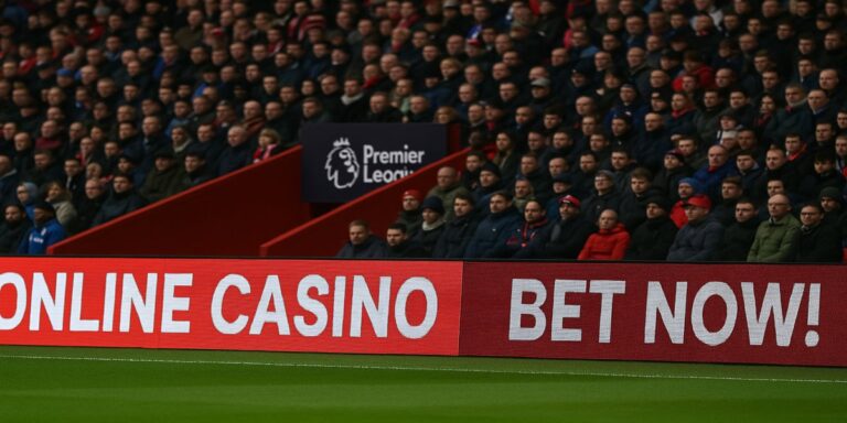 gokreclame bij een Premier Leauge wedstrijd
