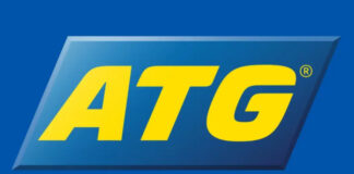 Logotyp för ATG med gula bokstäver på blå bakgrund.