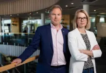 Paf sänker förlustgränsen igen – nu till 15 000 euro Chief Responsibility Officer Daniela Johansson och vd Christer Fahlstedt från Paf