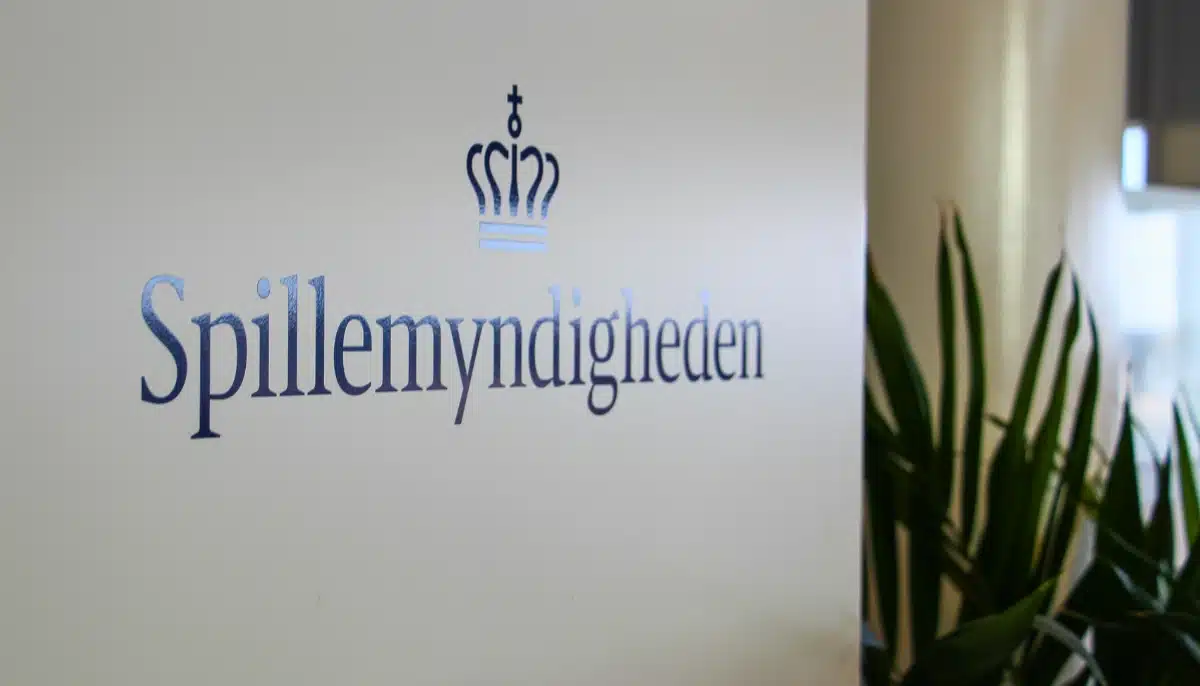 Spillemyndighedens logotyp på kontoret i Danmark