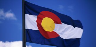 Colorado sportsbook posted record revenue in November, yielding almost $2m in taxes for the state, despite the $475m handling fall short.