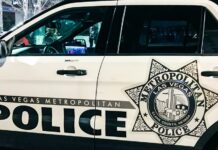 Las Vegas Police Appeal for Help as Armed Robber Dressed as Security Guard Steals From Casino Las Vegas Metropolitan Police Department, Nevada.