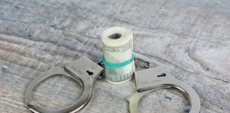 Chauncey Billups Arrested in Alleged Illegal Poker Operation With Mafia Ties Handcuffs and cash