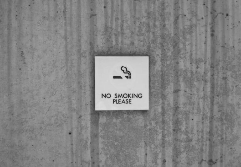 Rhode Island a Signature Away From Banning Indoor Smoking in Casinos by 2027