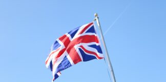 UK Gambling Commission Study Maps Who Uses Illegal Gambling Sites and Why British flag