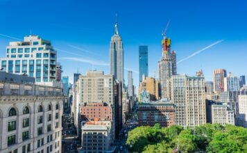 New York Gaming Commission Grants Final Approval to Three NYC Casino Projects A view of the city of Manhattan