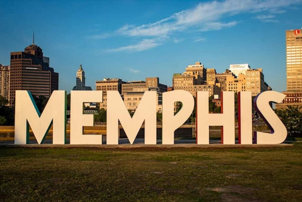 Memphis block letters at the Mud Island River Park.