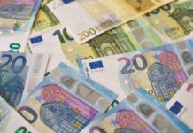 Q2 Betting Handle Falls in Germany as New Regulation Takes Effect Euro notes