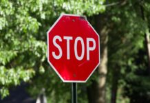 Oklahoma & Tennessee Lawmakers Approve Bans on Sweepstakes Casinos Stop sign