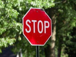 Oklahoma & Tennessee Lawmakers Approve Bans on Sweepstakes Casinos Stop sign