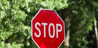 Indonesia Gov’t Halts Welfare Benefits for Scores of Families Over Online Gambling Links Stop sign