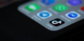 Indonesian Minister: Gov’t Is Investigating TikTok Streamers’ Links to Online Gambling Sites Indonesian Minister Says Gov’t Is Investigating TikTok Streamers’ ‘Online Gambling Links’