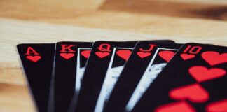 Thai PM Likely to Remove Poker’s Status as Sport, Reclassify It as Gambling Poker hand