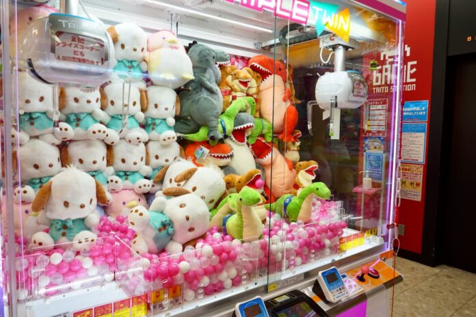 Survey: 94% of Thai Children Spend Money on Claw Machines Despite Gambling Equipment Designation