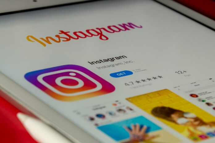 Another Young Indonesian Female Instagram Star Charged with Promoting Online Gambling Sites Instagram