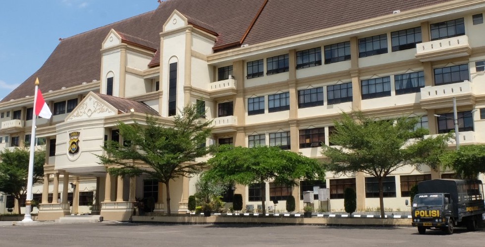 Jambi’s central police station.