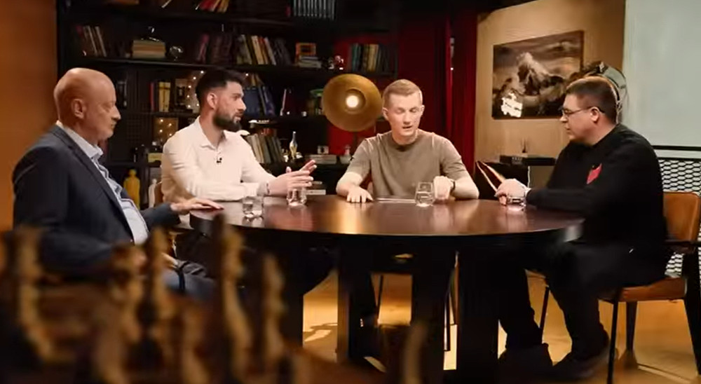 Andrey Khodykov, the Executive Director of Russia’s Center for Combating Gambling Addiction (far right).