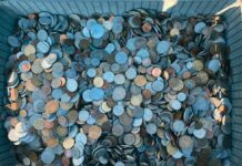 Florida Gambler Hits $2M Jackpot From $50 Bet on Slot Machine Subject to Lawsuit Coins