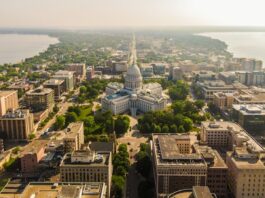 Wisconsin Senate Committee Advances Tribal Sports Betting Bill as Major Operators Push Back Aerial view of the Wisconsin State Capitol in Madison.