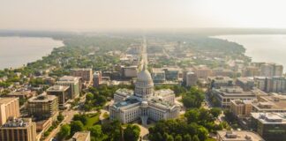 Wisconsin Senate Committee Advances Tribal Sports Betting Bill as Major Operators Push Back Aerial view of the Wisconsin State Capitol in Madison.