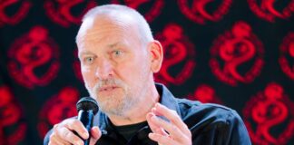 Doctor Who Actor Christopher Eccleston Joins Calls For Gambling Ad Ban In UK Actor Christopher Eccleston at Rose City Comic Con