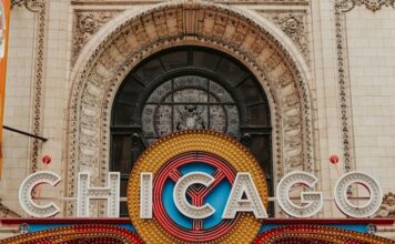 Bally’s Issues Second Warning as Chicago Aldermen Advance VGT Revenue in Budget Standoff Chicago Theatre marquee in downtown Chicago