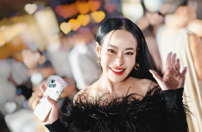 The Thai actress Ning Panita Tumwattana.