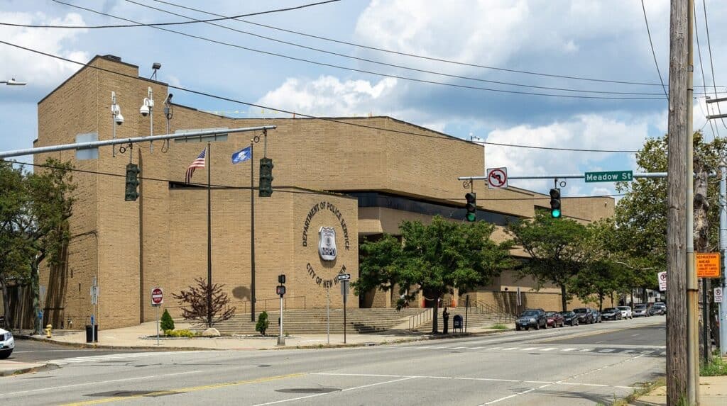 The exterior of the New Haven, CT police station.